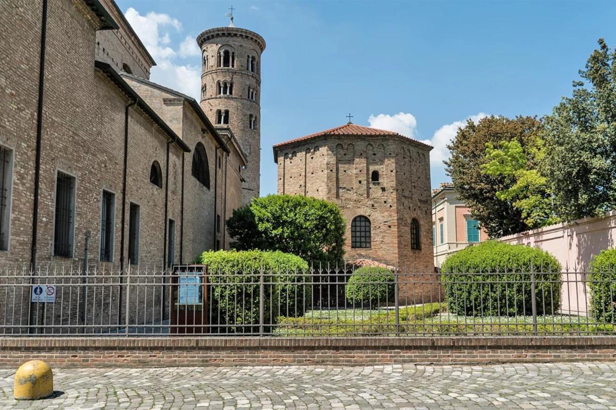 Duomo - City Center Appartamento Elegante Con Suite Ravenna Exteriér fotografie