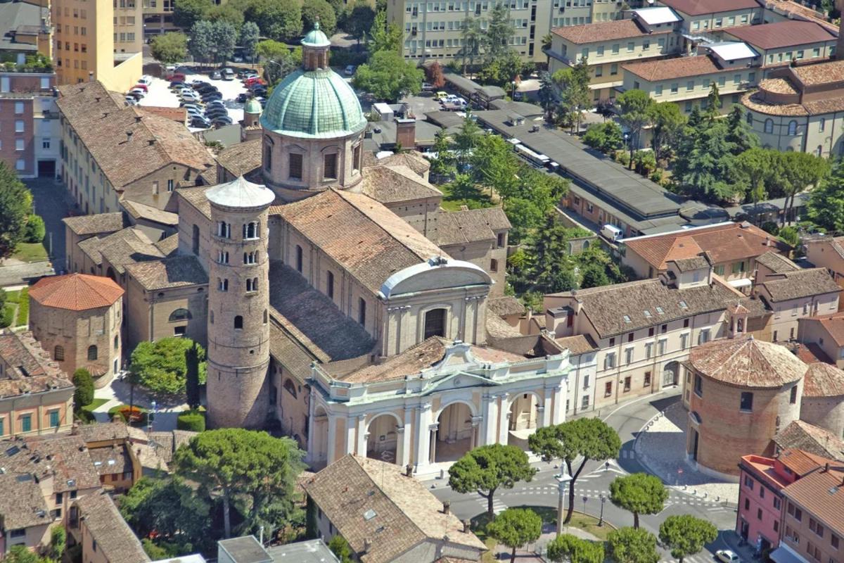 Duomo - City Center Appartamento Elegante Con Suite Ravenna Exteriér fotografie